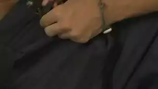 ارتفع موانئ دبي عاطفي جدا مع صديقها الآسيوي
