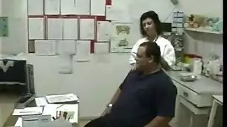 لعب شرجي ومهبلي غير متوقف باستخدام ألعاب جنسية