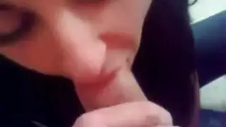 مص قاسي لزوجة عربية ينتهي بمهمة ابتلاع السائل