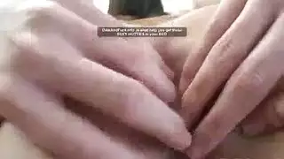 فتاتان تشاهدان جنسًا عنيفًا وتبلل مهبليهما قبل العمل