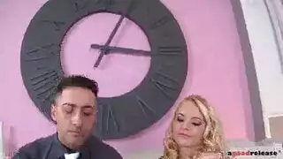 جنس فموي صريح: جلسة نيك باللسان مكثفة لثنائي