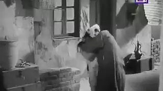 أفلام إباحية عربية كلاسيكية: قبلة فرنسية ساخنة وإغراء حميم