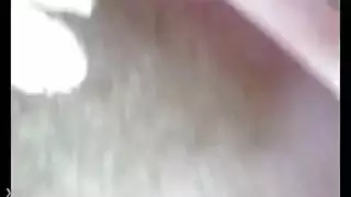 مشاكسة مهينة تسبق جنس جماعي عنيف
