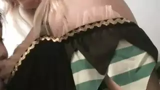 ثنائي شيطاني: نيك شرجي عنيف وجنس سحاقي في ليلة الهالوين