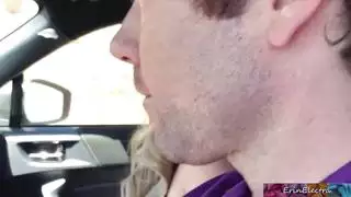 على الطريق لجمع الأعضاء الذكرية لحفلة جنس