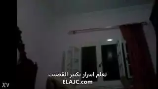 ممثل عربي يخضع لهيمنة قضيب سعودي سمين