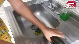 جماع الصباح ينتهي بقذف على مؤخرتها