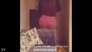 قبلة فرنسية عميقة تتحول إلى جنس عنيف