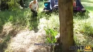 أفلام إباحية خارجية: جنس تخييم صريح