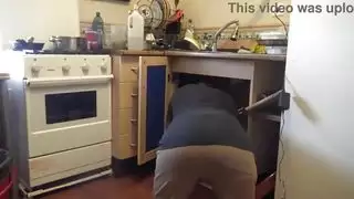 الزوجة التركية المثيرة تحب القبلات الفرنسية العميقة وأكثر