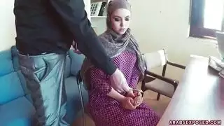 وظيفة عربية عارية: نريدك لمشهد قاسي