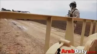عربية كبيرة الصدر تُباع في مزاد لجندي مثار