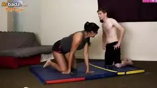 بنت تنيك ولد وتغتصبه وتضربهتكسي سكس