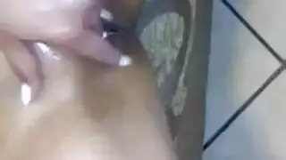 تحقيق خيال الثنائي: جنس جماعي مع طرف ثالث