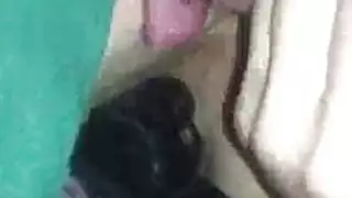 مص محترف يتحول إلى جلسة خشنة من الخلف