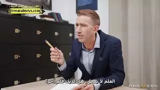 جلسة ضخ مهبل مع عاهرة المكتب وقضيب ضخم
