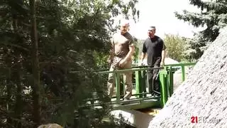 فرج شاب ضيق متحمس للنكاح الشاق الفوري