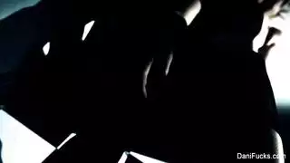 أفلام جنسية صريحة منقوعة بالعرق مع داني دانيلز الشرهة