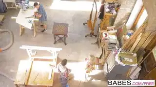 ممارسة الجنس مع امرأة شقراء جميلة ومفلس