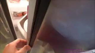 مكالمة جنس: صديقي يمنحني جنسًا عنيفًا