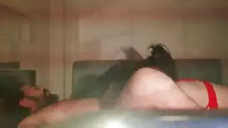 أنا أزعج حرفي وأختي