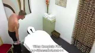 بورنو العائلة السعيدة
