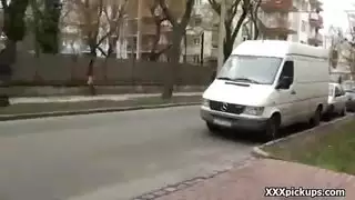 مص بطيء وشهواني ينتهي بفم مليء بالسائل المنوي