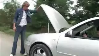 كبار السن امرأة سمراء يحصل خبطت داخل رحلتها