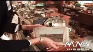  زوجة ناضجة حارة تمتلئ مؤخرتها بقضيب أسود في فيلم منزلي