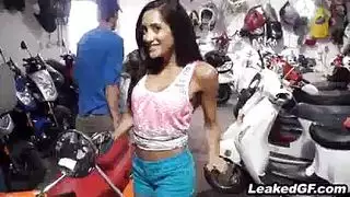 لاتينا مثيرة للشهوة وجنس مطبخ قاسي مع صديقها