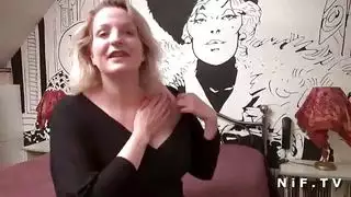 لاتينا كبيرة الصدر تمتلئ مؤخرتها في أرض وطنها