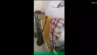 يسكر زوجها وينام واصحابه ينيكوا المدام