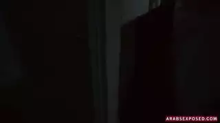 سكس عربية زوجةًتخون زوجها وتنيك مع جاره مقابل المال