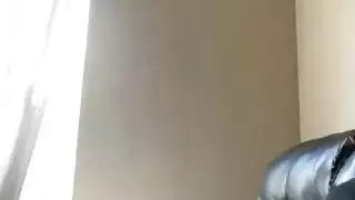 فعل البلع العميق والجماع على الوجه