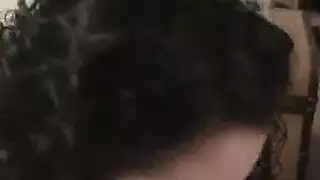 ينيكبنتعمهويصورهابدونعلمها