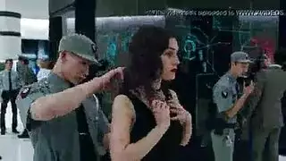 مؤخرة كسولة بتوتو تأخذ قضيب