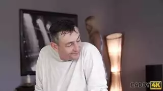 ‫جلسة سكس تنتهي بأنينها المكتوم‬