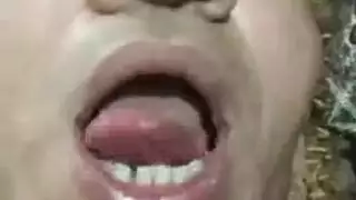 تعاملات نائب الرئيس السرية في نادي جنس مثلي