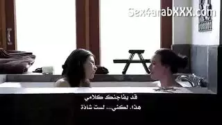 أشقاء سحاق: احتفال جنسي بقضيب مزدوج