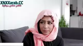 المحجبة تنزع الحجاب من أجل النيك سكس محجبات مترجم