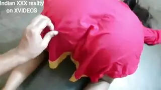 مؤخرة الهندية الكبيرة هدف لرماية عذراء سريعة