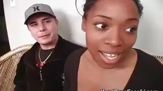 تطالب بنزفي الغزير على جسدها