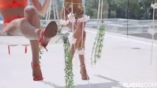 فتيات جميلات في استمناء فردي ومتبادل مكثف