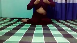 القذف أثناء تخيل جسد صديقي