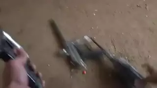 عاهرة السبا تخدم العميل بفمها وحلقها