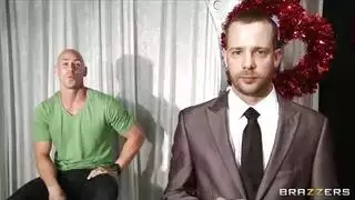 شاهدني أكشف انتصابي الضخم
