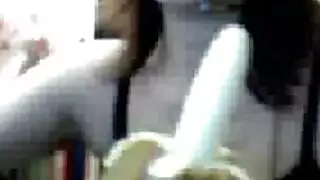 عاهرة ناضجة تفتح ساقيها لجماع خشن إكس إكس إكس في سبانديكس ضيق