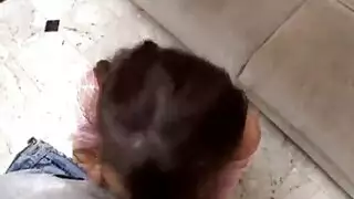 عاهرة سمراء تتوسل لجماع شرجي عنيف
