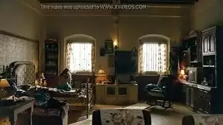 ألومني بقوة: شريط سادي عقابي جنسي
