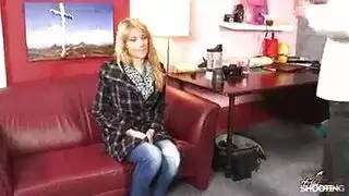 تمثيلية الرجل الأسود تنتهي بقضيبه في فمي